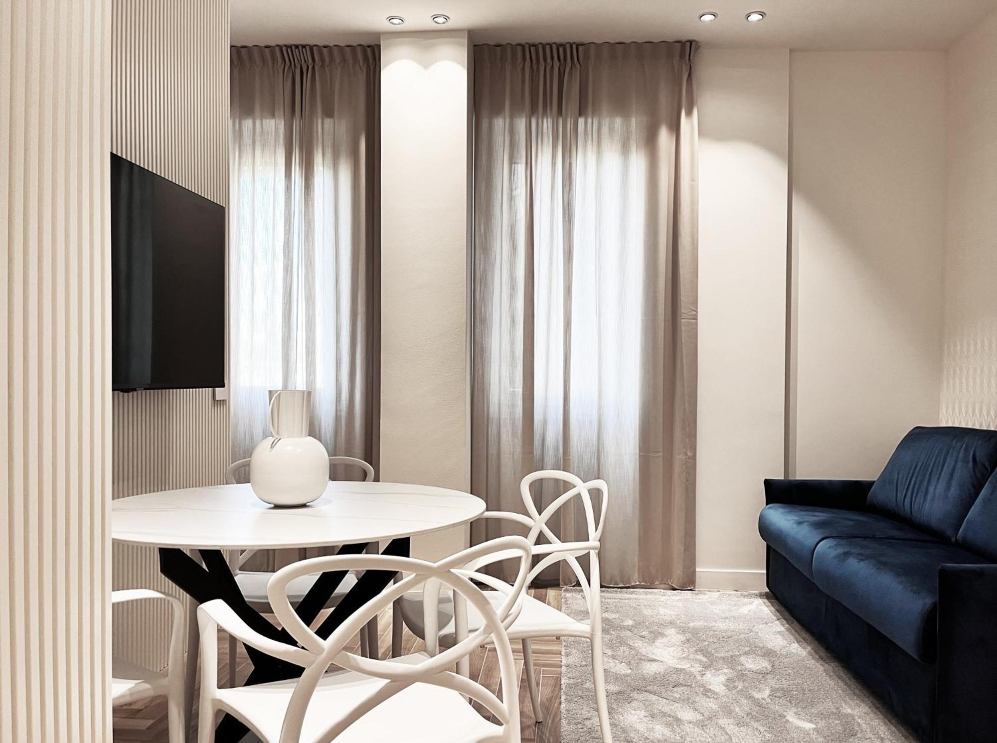 Yls Luxury 2 Milaan